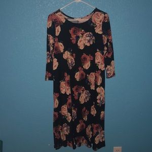 Reborn J Floral Midi Dress with Pockets!